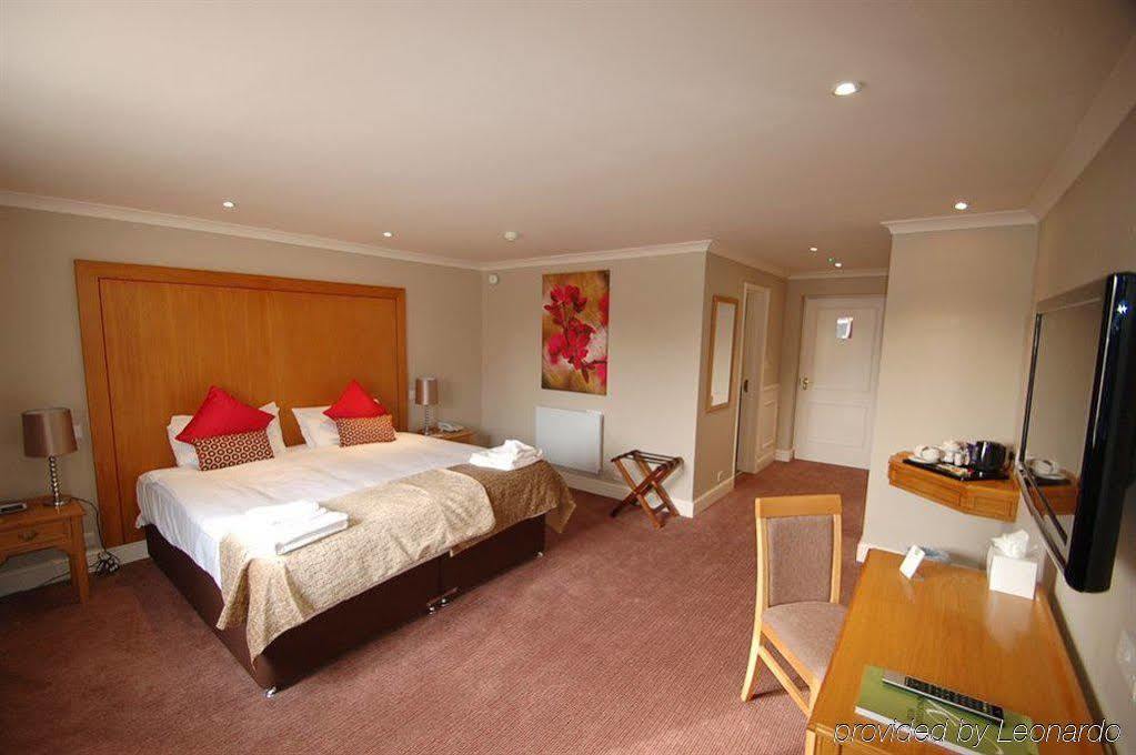 Kings Court Hotel Альчестер Экстерьер фото