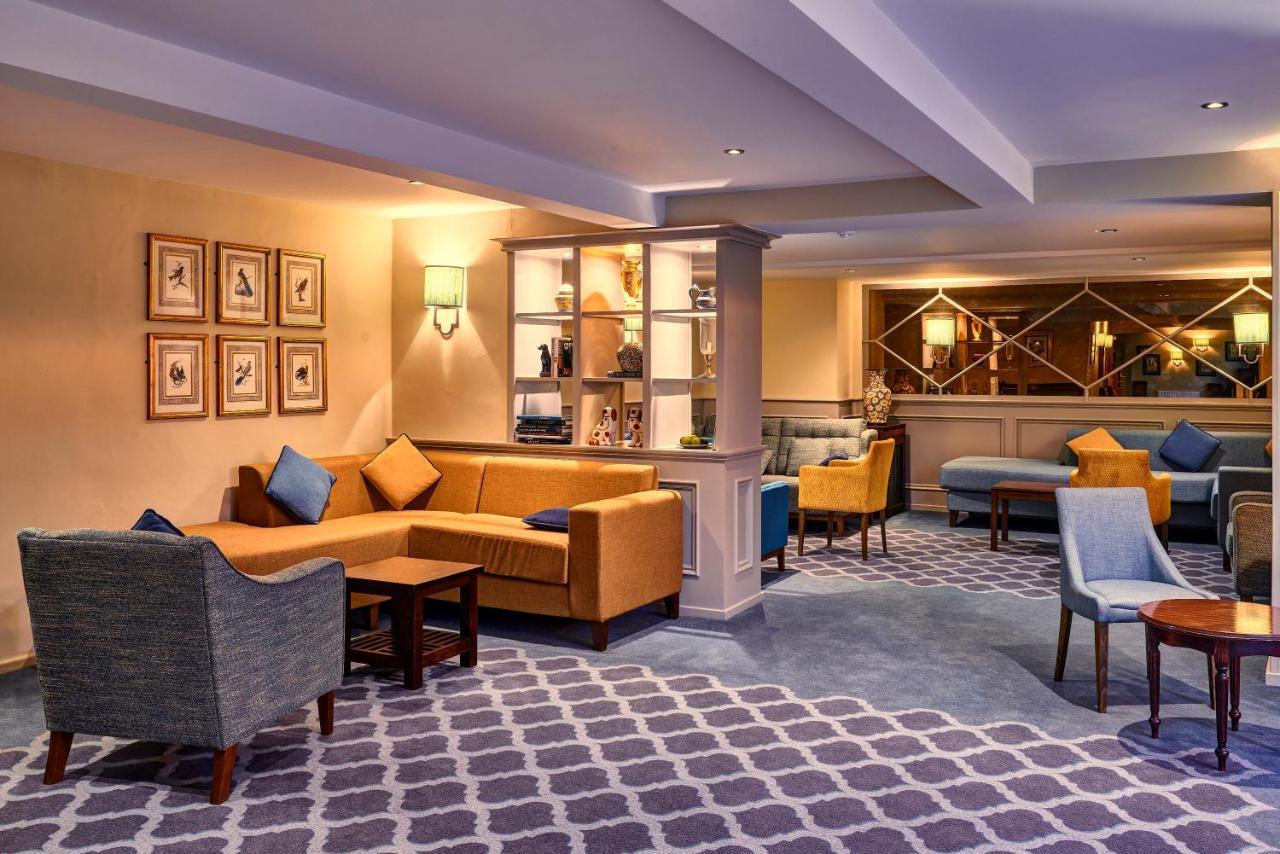 Kings Court Hotel Альчестер Экстерьер фото